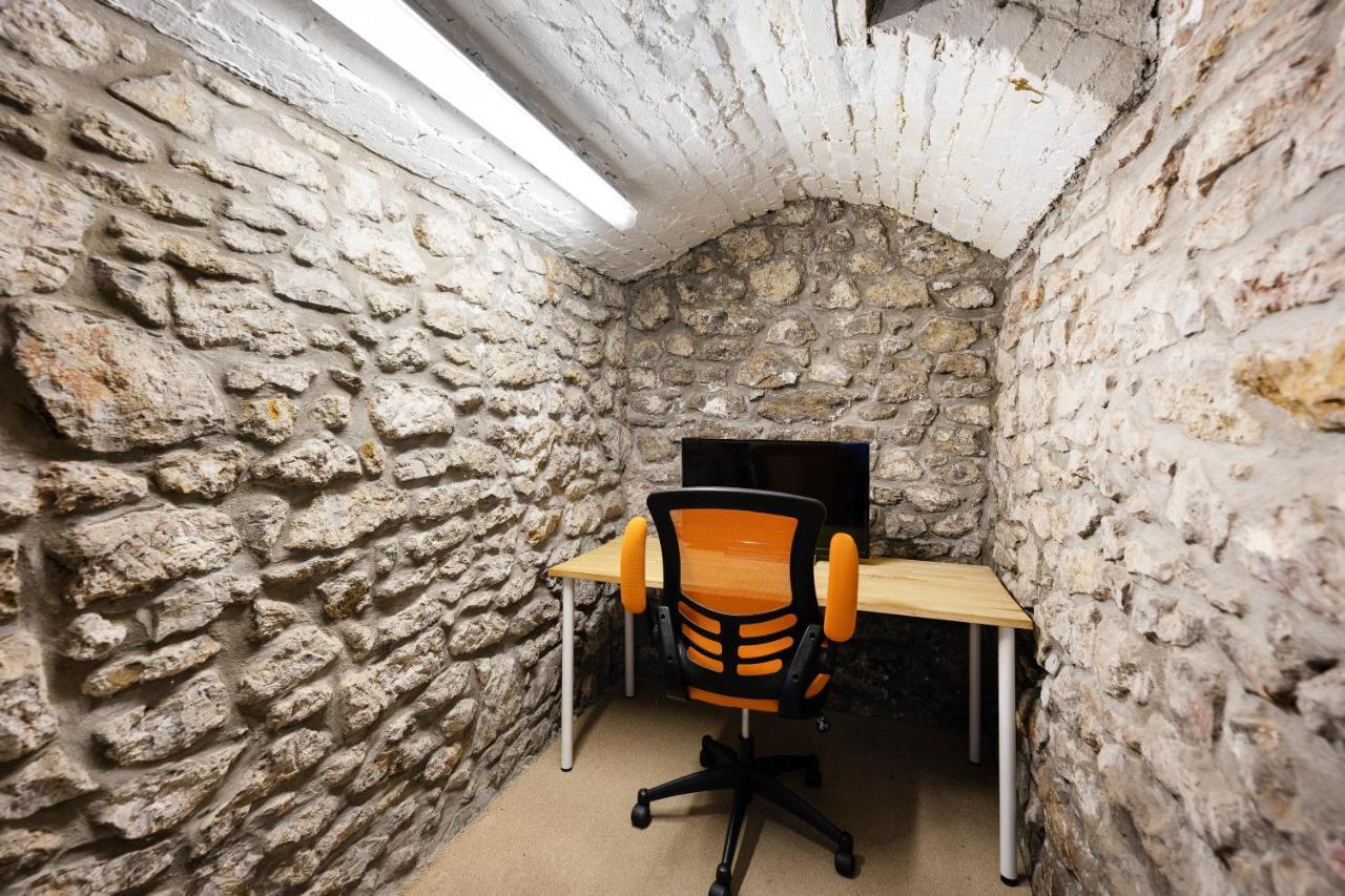 Fabulous 2 Bedroom In Fantastic Clifton - Simply Check In Bristol